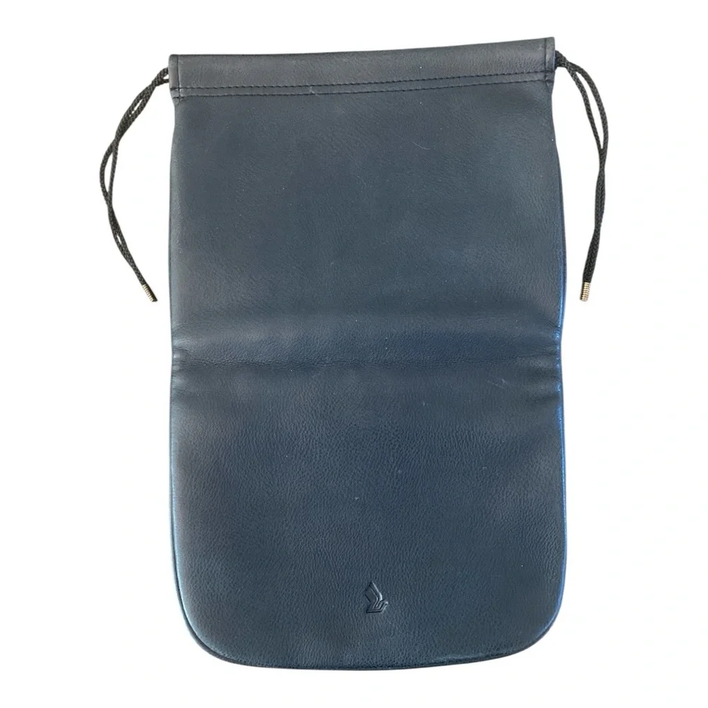 Braun Buffel sleek stylish